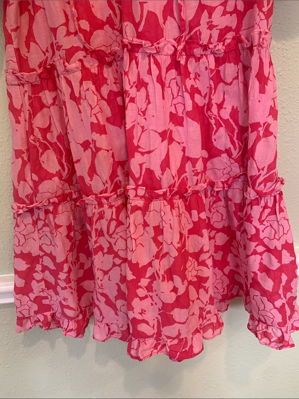Tuckernuck Hyacinth House Thea Textured Pink Printed Tiered Mini Dress Small - Picture 7 of 8